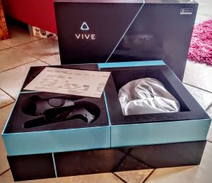 Nerdweib: Unboxing HTC Vive VR-Brille Verpackung